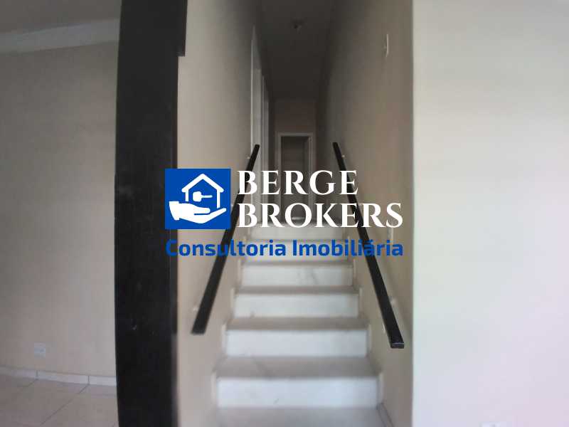 Conheça Escada Mármore do imóvel - alugo apartamento de 2 quartos - RJAP20226 - 7 Escada Mármore - 7