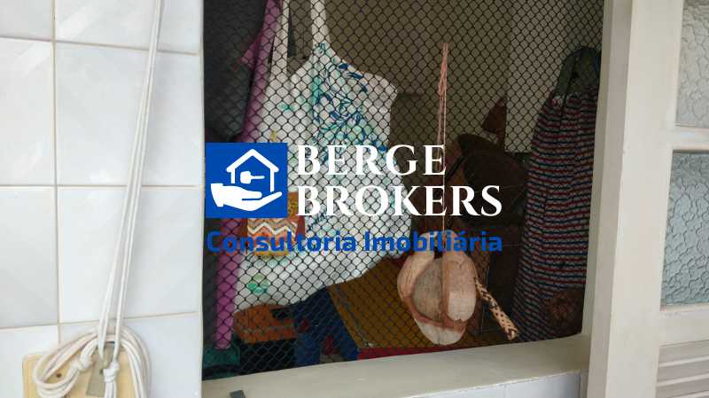 Conheça janela dependência de serviço do imóvel - Apartamento à venda Rua Assis Brasil, Copacabana, Rio de Janeiro - R$ 1.800.000 - RJAP40125 - 62 janela dependência de serviço - 62