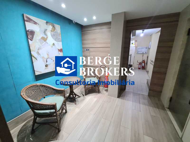 Conheça Área de espera / Portaria do imóvel - Apartamento à venda Rua Gomes Carneiro, Ipanema, Rio de Janeiro - R$ 950.000 - RJAP10272 - 33 Área de espera / Portaria - 33