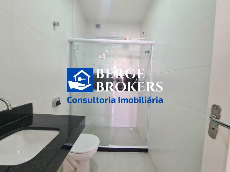 Conheça Banheiro social do imóvel - Apartamento à venda Rua Gomes Carneiro, Ipanema, Rio de Janeiro - R$ 950.000 - RJAP10272 - 22 Banheiro social - 22