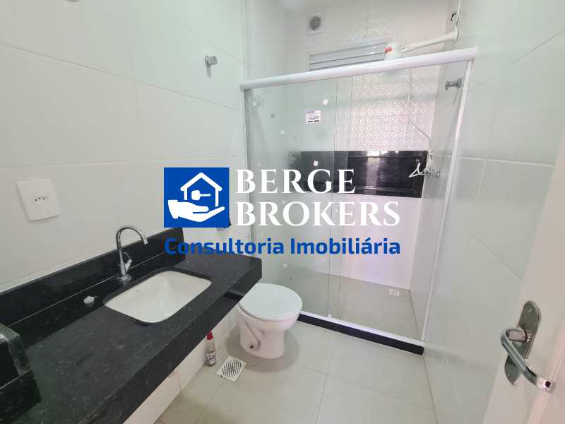 Conheça Banheiro Social do imóvel - Apartamento à venda Rua Gomes Carneiro, Ipanema, Rio de Janeiro - R$ 950.000 - RJAP10272 - 24 Banheiro Social - 24