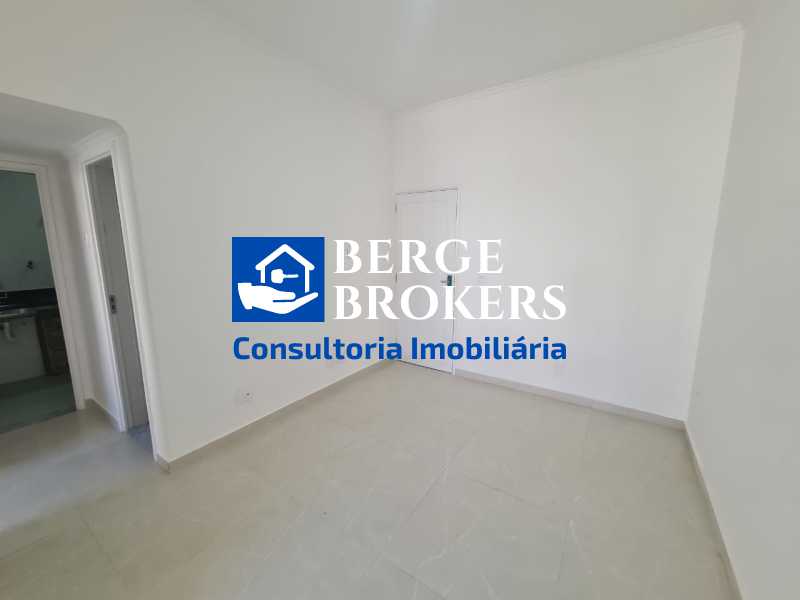 Conheça Sala do imóvel - Apartamento à venda Rua Gomes Carneiro, Ipanema, Rio de Janeiro - R$ 950.000 - RJAP10272 - 7 Sala - 7