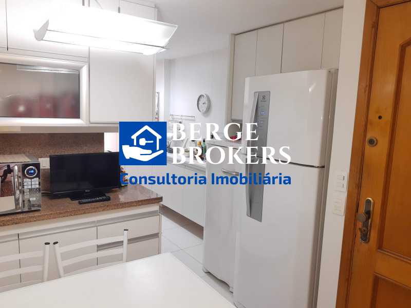 Conheça COPA/COZINHA do imóvel - Cobertura à venda Rua Dona Delfina, Tijuca, Rio de Janeiro - R$ 1.995.000 - RJCO30032 - 55 COPA/COZINHA - 55