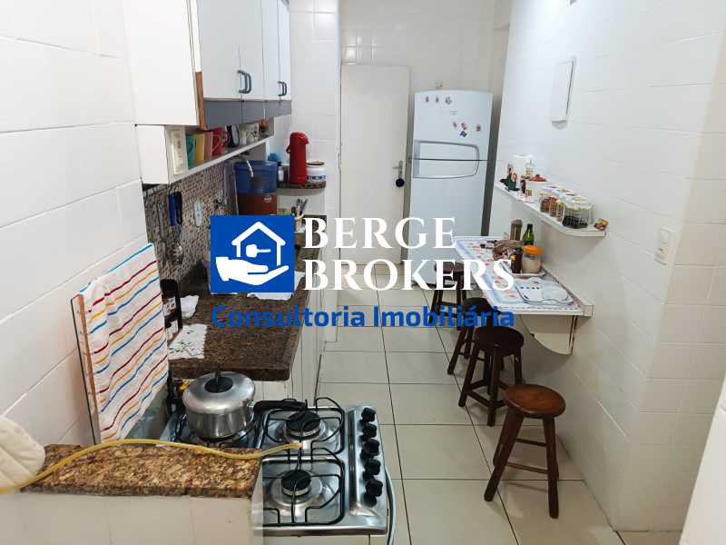 Conheça COZINHA COM COPA do imóvel - Apartamento 3 quartos à venda Copacabana, Rio de Janeiro - RJAP30593 - 13 COZINHA COM COPA - 13