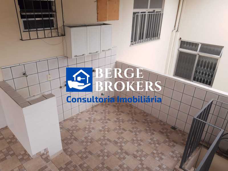 Conheça área serviço 2 andar do imóvel - Casa de Vila 4 quartos à venda Vila Isabel, Rio de Janeiro - R$ 900.000 - RJCV40010 - 34 área serviço 2 andar - 34