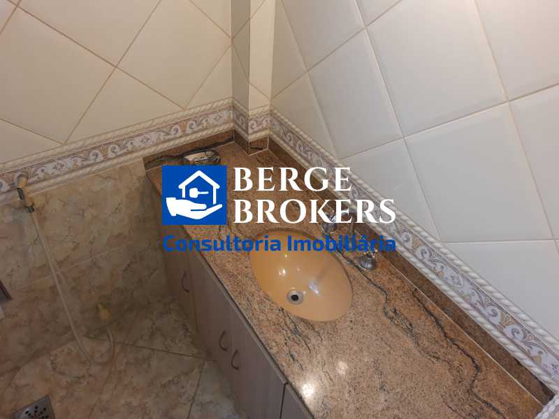Conheça banheiro suite 1 do imóvel - Casa de Vila 4 quartos à venda Vila Isabel, Rio de Janeiro - R$ 900.000 - RJCV40010 - 20 banheiro suite 1 - 20
