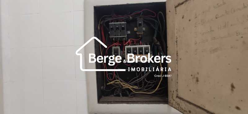 Conheça WhatsApp Image 2024-11-05 at 1 do imóvel - Apartamento à venda Rua Voluntários da Pátria, Botafogo, Rio de Janeiro - R$ 1.386.000 - RJAP30650 - 96 WhatsApp Image 2024-11-05 at 1 - 96