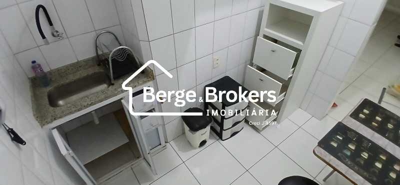 Conheça Cozinha do imóvel - Apartamento à venda Praia de Botafogo, Botafogo, Rio de Janeiro - R$ 490.000 - RJAP10322 - 7 Cozinha - 7
