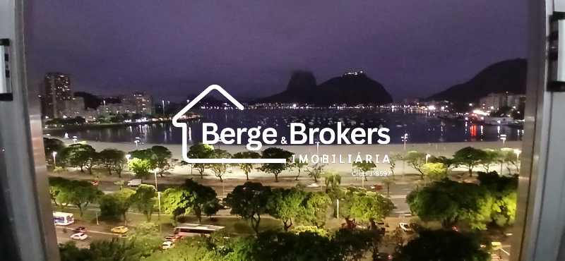 Conheça Vista Sala Noite - Zoom do imóvel - Apartamento à venda Praia de Botafogo, Botafogo, Rio de Janeiro - R$ 490.000 - RJAP10322 - 25 Vista Sala Noite - Zoom - 25
