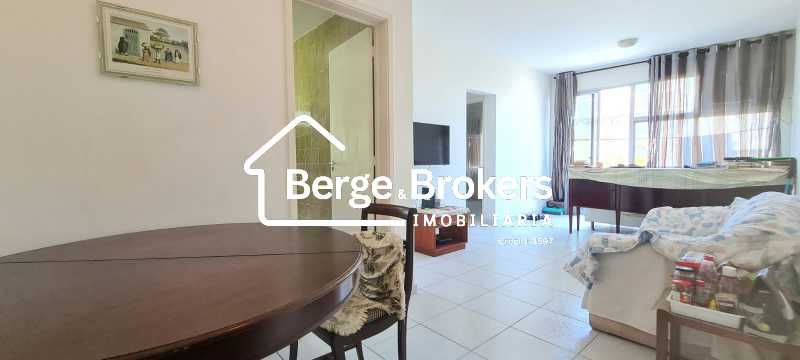 Conheça SALA do imóvel - Apartamento 2 quartos à venda Copacabana, Rio de Janeiro - R$ 903.000 - RJAP20649 - 8 SALA - 8