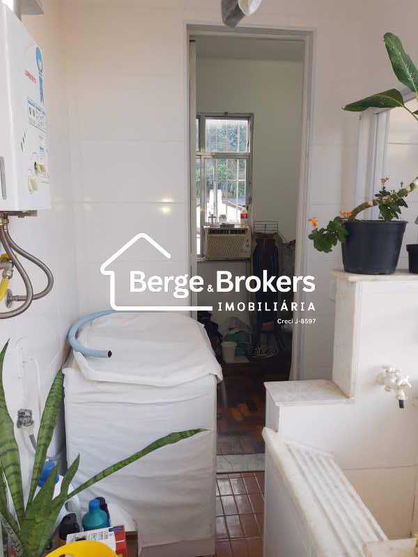 Conheça ÁREA SERVIÇO do imóvel - Apartamento três quartos com vaga à venda na Tijuca - RJAP30661 - 28 ÁREA SERVIÇO - 28