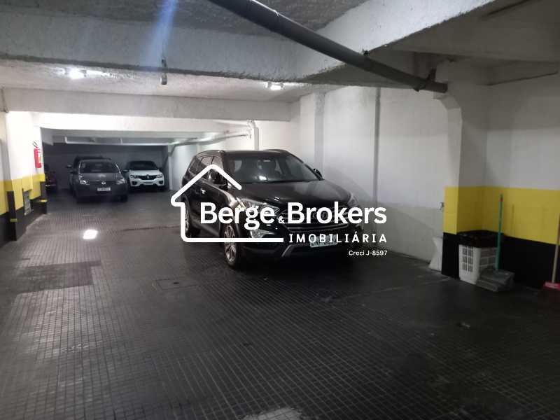 Conheça GARAGEM 2 do imóvel - Apartamento à venda Praça Eugênio Jardim, Copacabana, Rio de Janeiro - R$ 1.700.000 - RJAP30672 - 20 GARAGEM 2 - 20