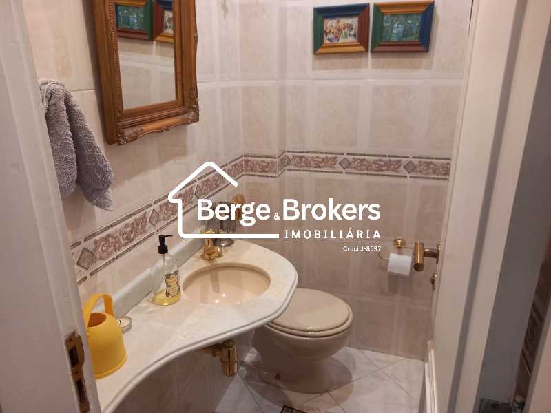 Conheça LAVABO do imóvel - Apartamento à venda Praça Eugênio Jardim, Copacabana, Rio de Janeiro - R$ 1.700.000 - RJAP30672 - 8 LAVABO - 8