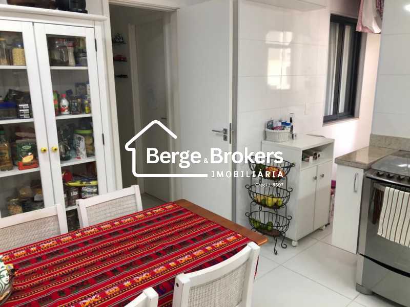 Conheça copa cozinha do imóvel - Apartamento 4 quartos à venda Botafogo, Rio de Janeiro - R$ 1.850.000 - RJAP40172 - 5 copa cozinha - 5