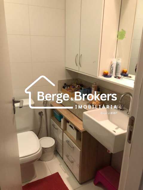 Conheça banheiro social do imóvel - Apartamento 4 quartos à venda Botafogo, Rio de Janeiro - R$ 1.850.000 - RJAP40172 - 13 banheiro social - 13
