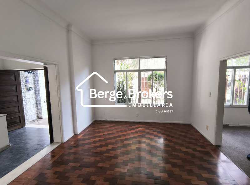 Conheça SALA 1 do imóvel - Excelente Casa Triplex próxima ao Alto da Boa Vista muito espaçosa - RJCA30025 - 11 SALA 1 - 11