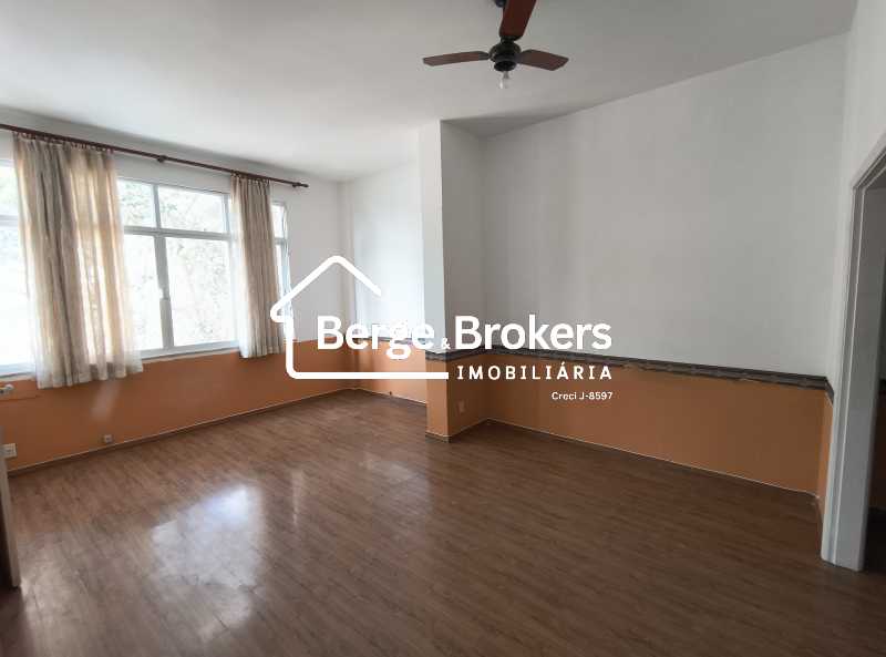 Conheça SUITE 1 do imóvel - Excelente Casa Triplex próxima ao Alto da Boa Vista muito espaçosa - RJCA30025 - 23 SUITE 1 - 23