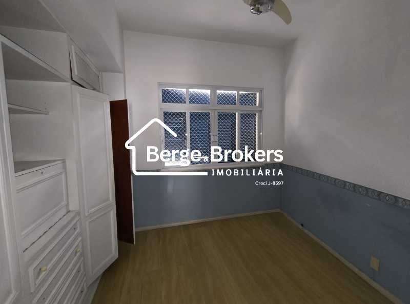 Conheça SUITE 2 do imóvel - Excelente Casa Triplex próxima ao Alto da Boa Vista muito espaçosa - RJCA30025 - 39 SUITE 2 - 39