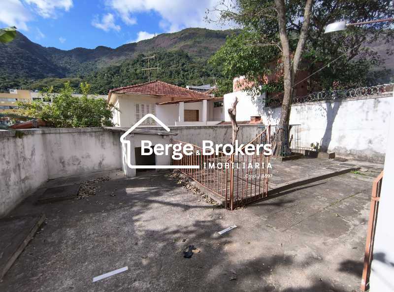 Conheça JARDIM 2 do imóvel - Excelente Casa Triplex próxima ao Alto da Boa Vista muito espaçosa - RJCA30025 - 45 JARDIM 2 - 45