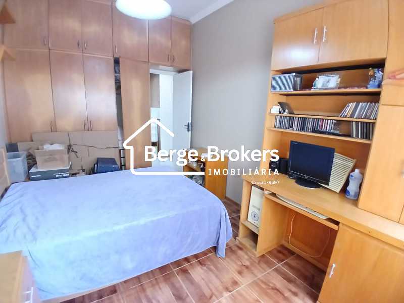 Conheça QUARTO 3 do imóvel - REFORMADO/VISTA PRAIA DE BOTAFOGO/METRÔ/GARAGEM - RJAP30699 - 24 QUARTO 3 - 24