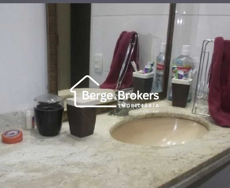 Conheça banheiro social do imóvel - Apartamento à venda Travessa Cerqueira Lima, Riachuelo, Rio de Janeiro - R$ 255.000 - RJAP20718 - 10 banheiro social - 10