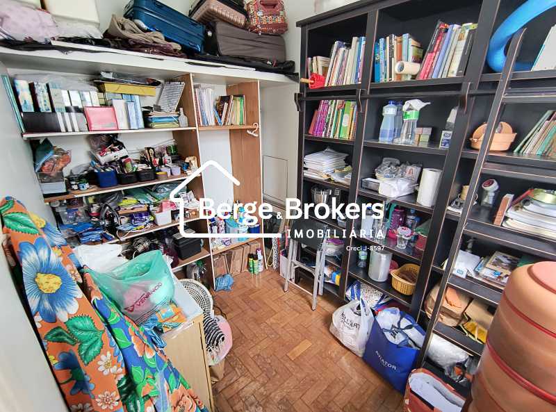 Conheça QUARTO SERVIÇO do imóvel - Apartamento à venda na Tijuca com três quartos sendo uma suite e vaga de garagem - RJAP30711 - 31 QUARTO SERVIÇO - 31
