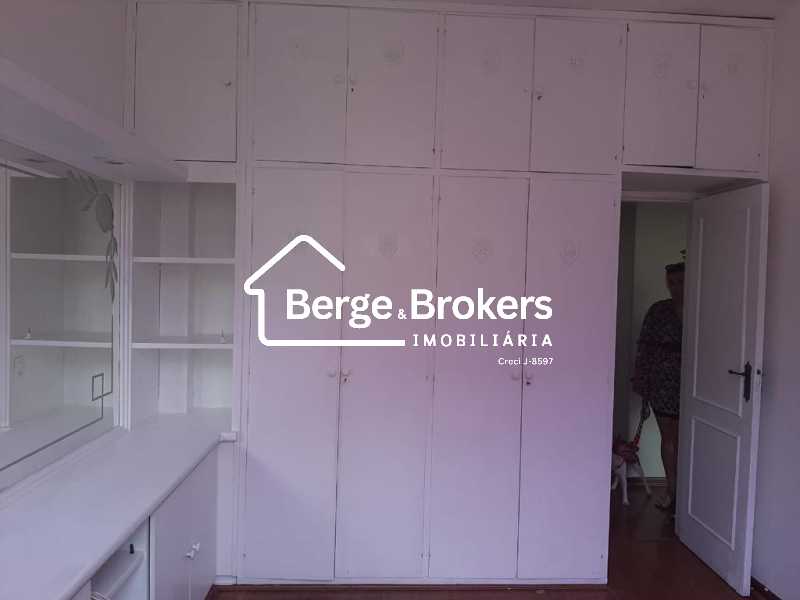 Conheça QUARTO 2 do imóvel - Apartamento na Tijuca a venda com três quartos e vaga de garagem - RJAP30717 - 10 QUARTO 2 - 10
