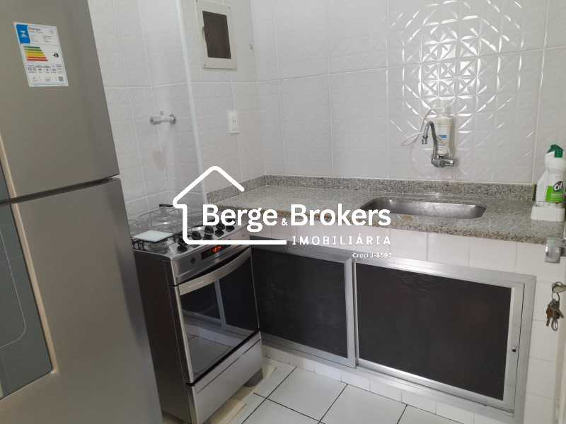 Conheça 9 cozinha. do imóvel - Apartamento 2 quartos à venda Botafogo, Rio de Janeiro - R$ 915.000 - RJAP20732 - 11 9 cozinha. - 11