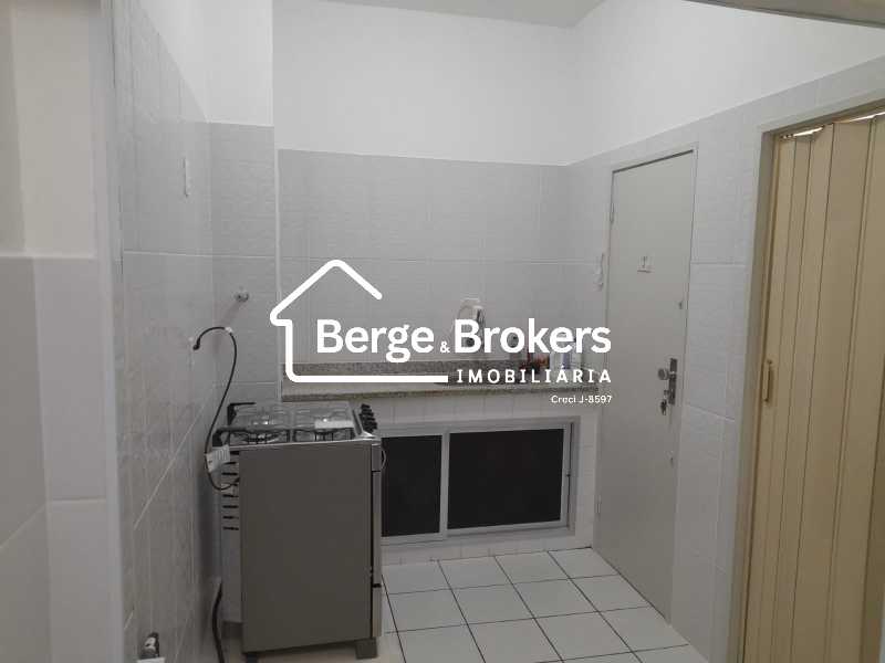 Conheça 10 cozinha. do imóvel - Apartamento 2 quartos à venda Botafogo, Rio de Janeiro - R$ 915.000 - RJAP20732 - 12 10 cozinha. - 12