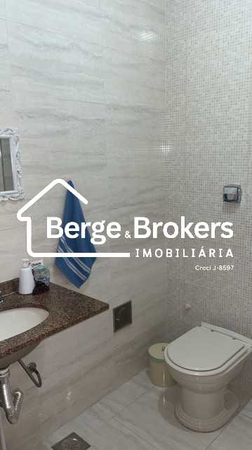 Conheça Banheiro Social do imóvel - Apartamento 3 quartos à venda Copacabana, Rio de Janeiro - R$ 1.000.000 - RJAP30728 - 6 Banheiro Social - 6