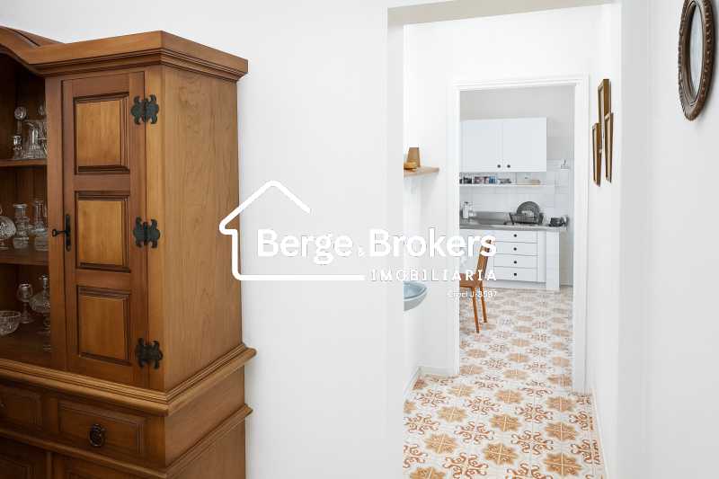 Conheça Hall interno. do imóvel - Apartamento 4 quartos à venda Tijuca, Rio de Janeiro - R$ 860.000 - RJAP40183 - 24 Hall interno. - 24