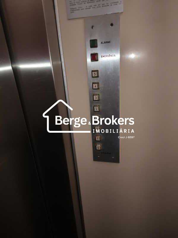 Conheça elevador do imóvel - Apartamento 3 quartos à venda Tijuca, Rio de Janeiro - R$ 696.000 - RJAP30746 - 42 elevador - 42