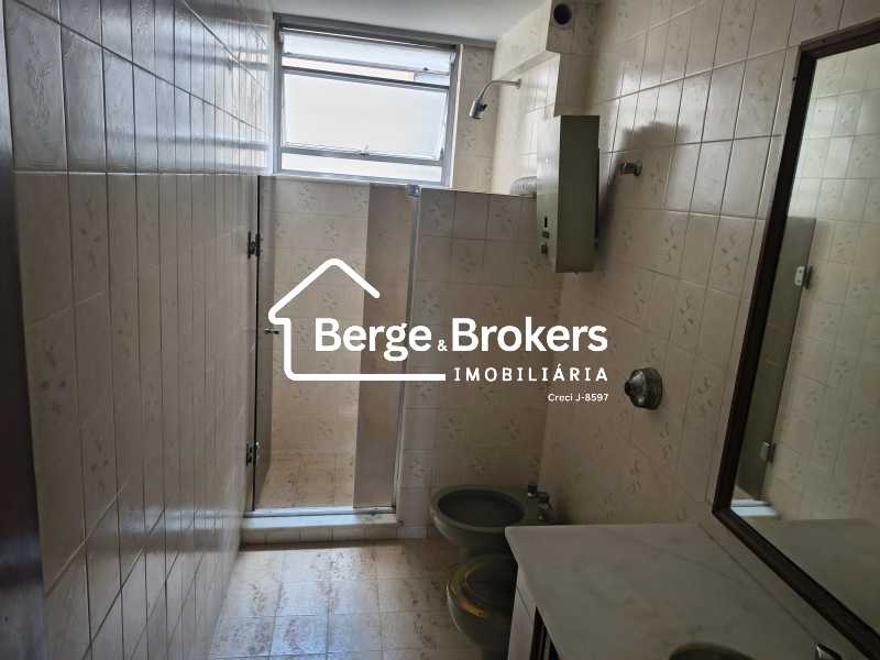 Conheça Banheiro Suite do imóvel - Apartamento 3 quartos à venda Tijuca, Rio de Janeiro - R$ 696.000 - RJAP30746 - 17 Banheiro Suite - 17