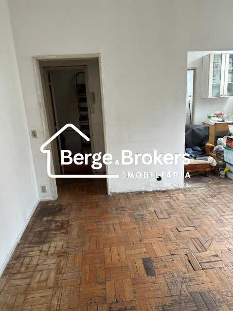 Conheça SALA do imóvel - Apartamento : Padrão / Residencial / Botafogo - RJAP20797 - 4 SALA - 4