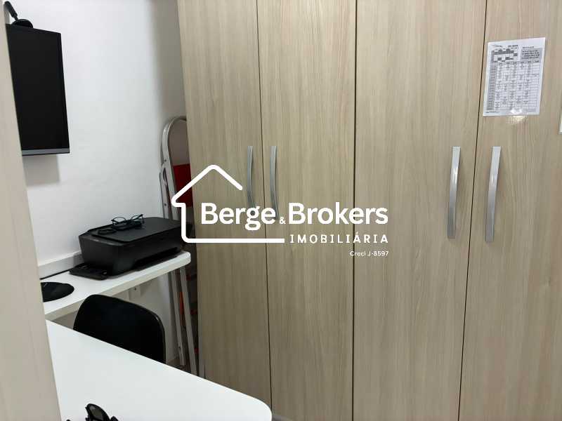 Conheça DEPENDÊNCIA DE SERVIÇO do imóvel - Apartamento 2 quartos/ Residencial / Vila Isabel - RJAP20804 - 18 DEPENDÊNCIA DE SERVIÇO - 18