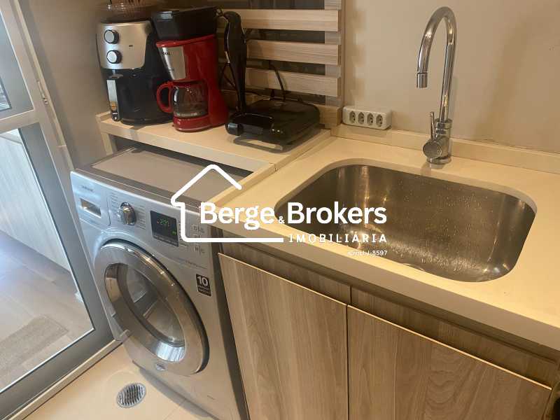 Conheça área de serviço. do imóvel - Apartamento : / Residencial / Botafogo - RJAP20808 - 11 área de serviço. - 11