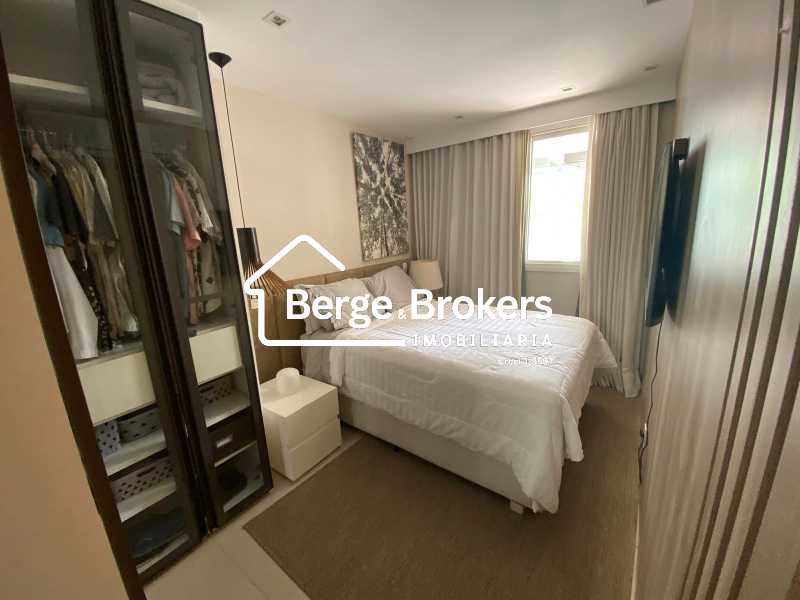 Conheça suíte do imóvel - Apartamento : / Residencial / Botafogo - RJAP20808 - 13 suíte - 13