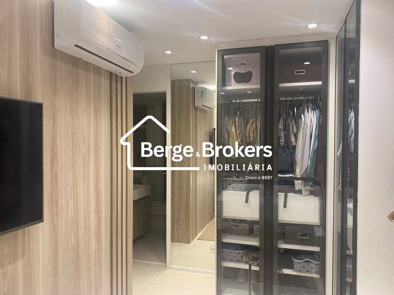 Conheça suíte do imóvel - Apartamento : / Residencial / Botafogo - RJAP20808 - 14 suíte - 14