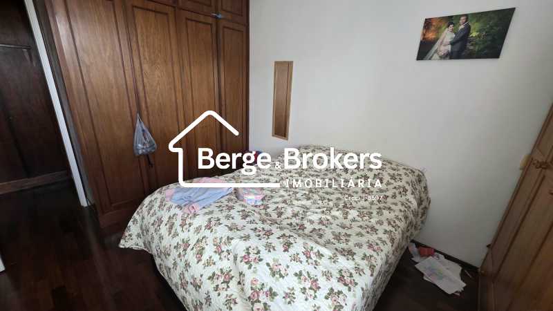 Conheça Quarto 1 Piso do imóvel - Cobertura à venda Rua da Matriz, Botafogo, Rio de Janeiro - R$ 1.000.000 - RJCO10012 - 7 Quarto 1 Piso - 7
