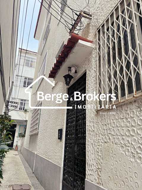 Conheça entrada do prédio. do imóvel - Apartamento 2 quartos para alugar Botafogo, Rio de Janeiro - R$ 6.000 - RJAP20809 - 27 entrada do prédio. - 27