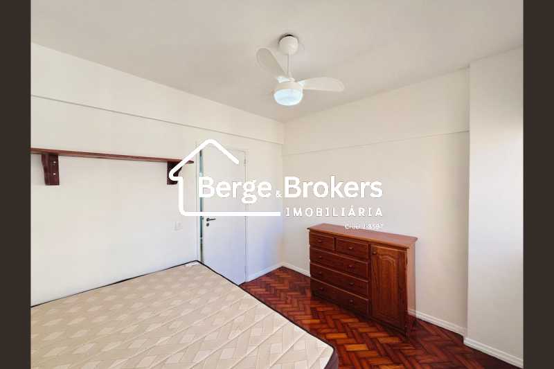 Conheça Quarto 1 do imóvel - Apartamento para alugar Avenida Pasteur, Botafogo, Rio de Janeiro - R$ 5.000 - RJAP20813 - 12 Quarto 1 - 12