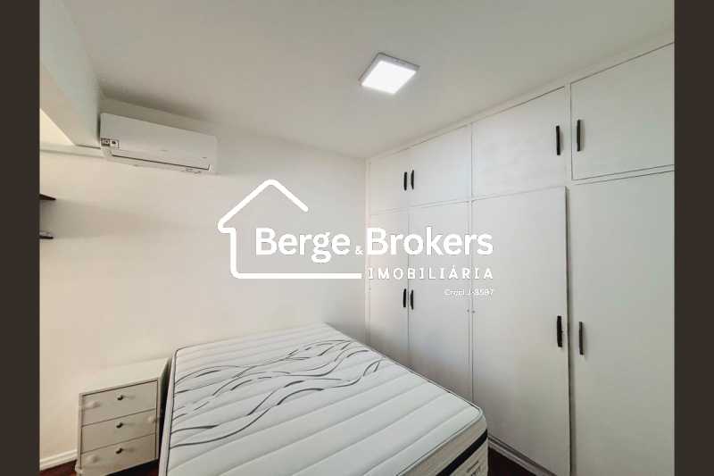 Conheça Quarto 2 - armários do imóvel - Apartamento para alugar Avenida Pasteur, Botafogo, Rio de Janeiro - R$ 5.000 - RJAP20813 - 14 Quarto 2 - armários - 14