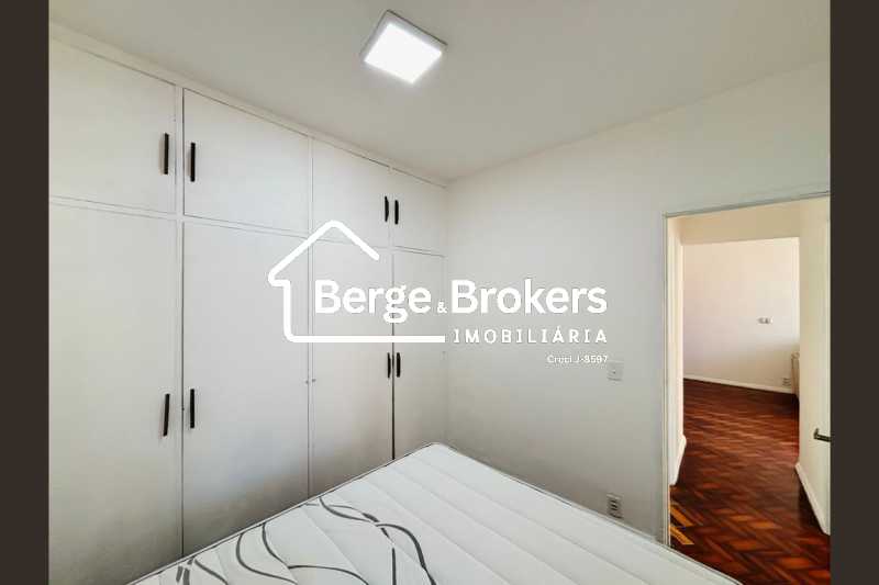 Conheça Quarto 2 do imóvel - Apartamento para alugar Avenida Pasteur, Botafogo, Rio de Janeiro - R$ 5.000 - RJAP20813 - 16 Quarto 2 - 16