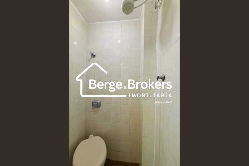 Conheça Banheiro de serviço do imóvel - Apartamento para alugar Avenida Pasteur, Botafogo, Rio de Janeiro - R$ 5.000 - RJAP20813 - 24 Banheiro de serviço - 24