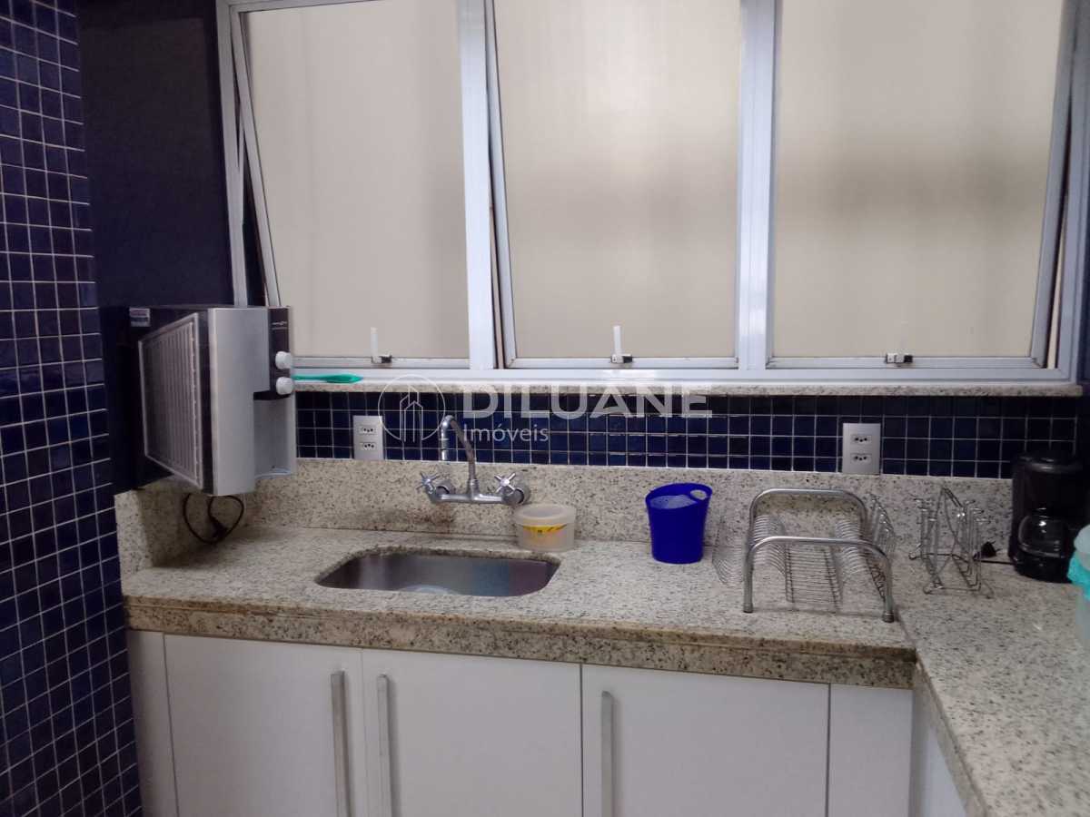 Conheça cozinha 6. do imóvel - Imperdível! Luxo e Sofisticação em Copacabana - CPAP60018 - 28 cozinha 6. - 28