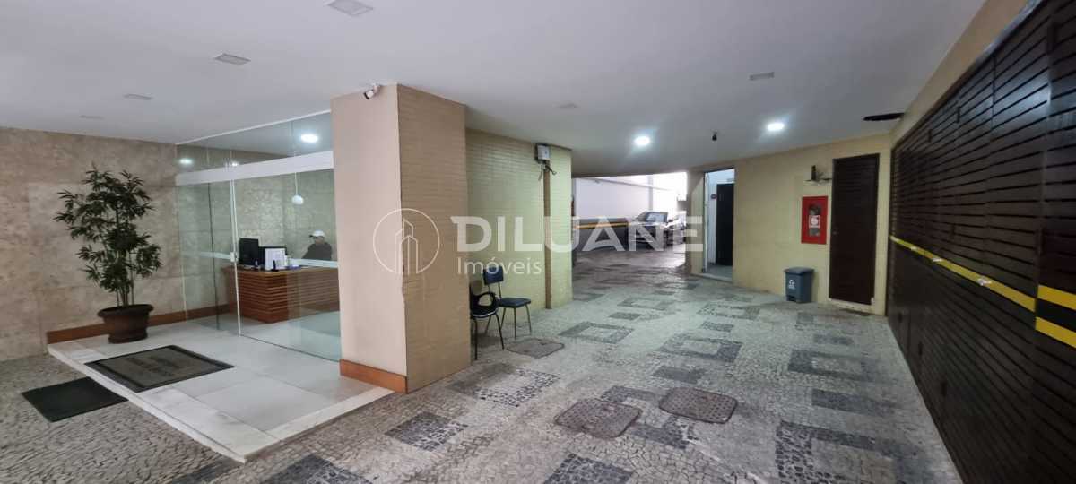 Conheça WhatsApp Image 2025-07-11 at 1 do imóvel - Excelente apartamento em rua calma e arborizada, Copacabana, 215m² - CPAP31294 - 39 WhatsApp Image 2025-07-11 at 1 - 39