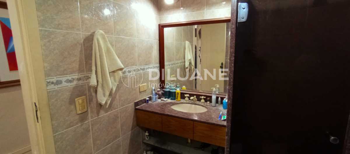 Conheça WhatsApp Image 2025-08-28 at 0 do imóvel - Apartamento de Luxo com 2 Dormitórios, Vista Livre e Segurança 24h em Localização Privilegiada de Copacabana - CPAP21009 - 5 WhatsApp Image 2025-08-28 at 0 - 5