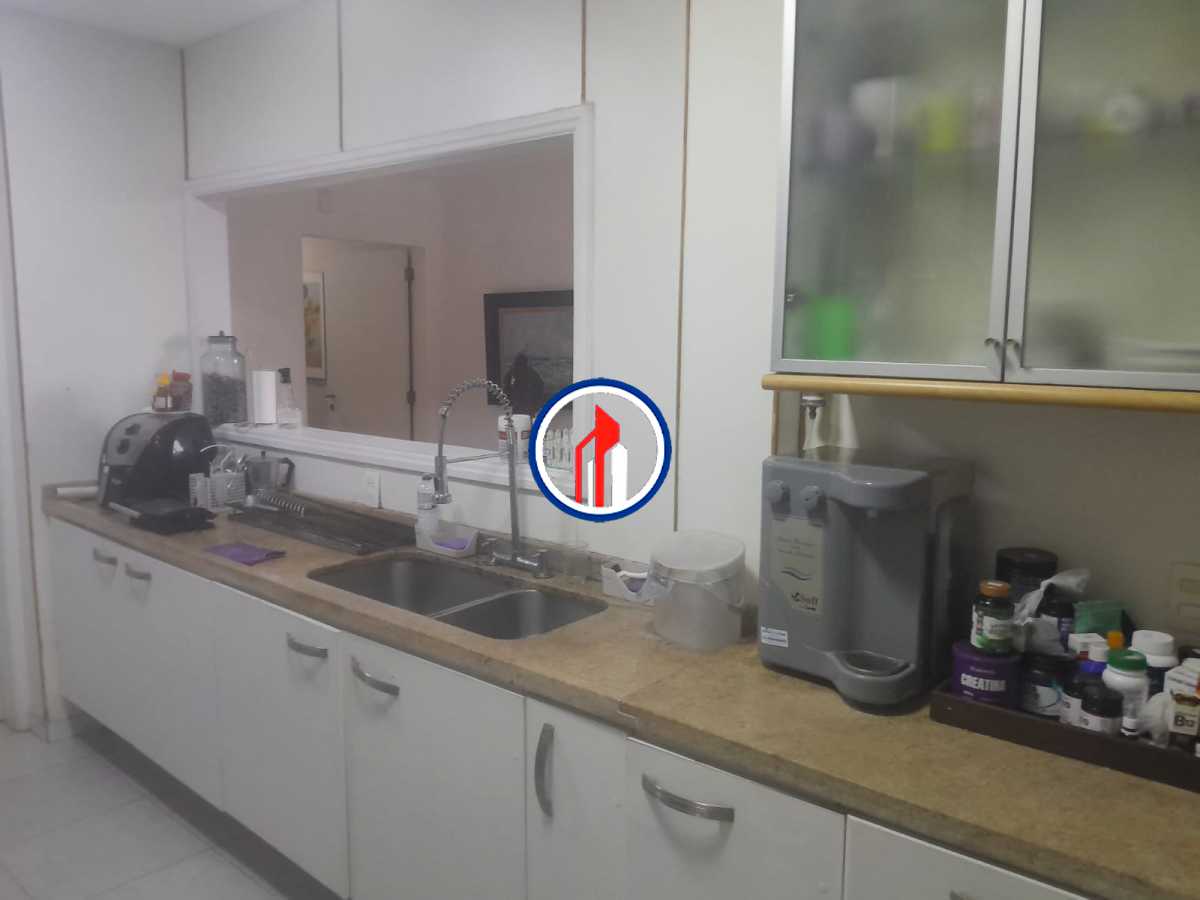 Conheça WhatsApp Image 2026-08-11 at 1 do imóvel - APARTAMENTO FRONTAL MAR NA AVENIDA ATLÂNTICA POSTO 3 - CPAP31626 - 38 WhatsApp Image 2026-08-11 at 1 - 38