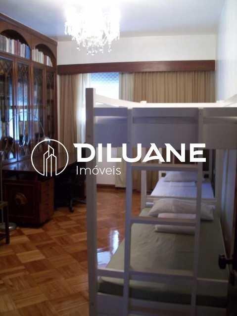 Conheça 48ef7f10-f2a6-4451-8d58-fed425 do imóvel - Bairro Peixoto - Copacabana | 300 m² | Salão 105 m² | 4 quartos (1 suíte) | Hidromassagem | Vaga na escritura | Portaria 24h - CPAP40001 - 5 48ef7f10-f2a6-4451-8d58-fed425 - 5