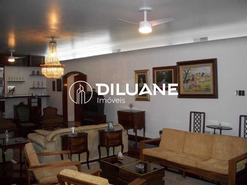 Conheça 81a62bc9-031a-431b-8ff9-5db46b do imóvel - Bairro Peixoto - Copacabana | 300 m² | Salão 105 m² | 4 quartos (1 suíte) | Hidromassagem | Vaga na escritura | Portaria 24h - CPAP40001 - 6 81a62bc9-031a-431b-8ff9-5db46b - 6
